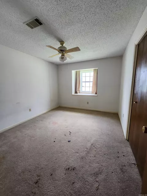 Bedroom - 9 La Salle Cv, Pine Bluff, AR 71603 photo 1 of 5