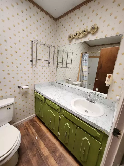 Bath - 9 La Salle Cv, Pine Bluff, AR 71603 photo 2 of 6