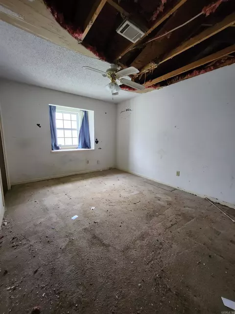 Bedroom - 9 La Salle Cv, Pine Bluff, AR 71603 photo 2 of 5