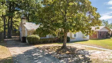 Exterior - 9 La Salle Cv, Pine Bluff, AR 71603 photo 2 of 8