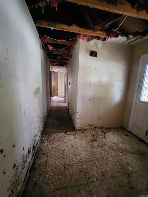 Entry Way - 9 La Salle Cv, Pine Bluff, AR 71603 photo 4 of 7