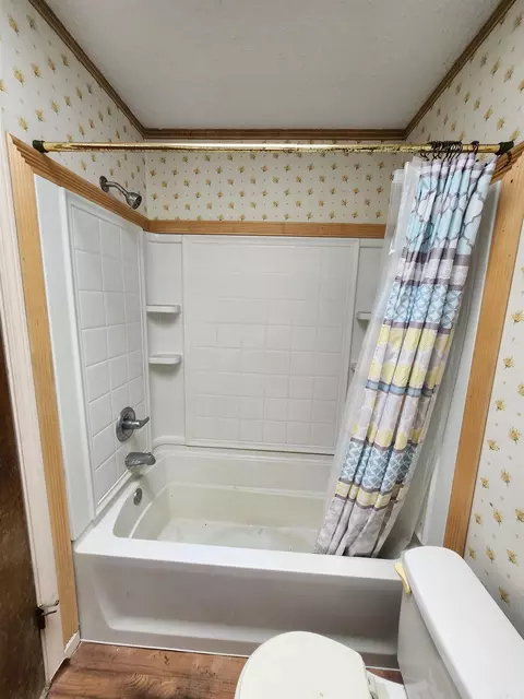 Bath - 9 La Salle Cv, Pine Bluff, AR 71603 photo 3 of 6
