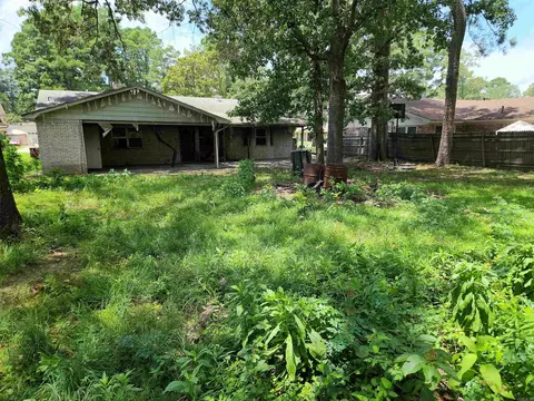 Exterior - 9 La Salle Cv, Pine Bluff, AR 71603 photo 5 of 8