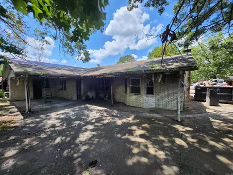 Exterior - 9 La Salle Cv, Pine Bluff, AR 71603 photo 7 of 8