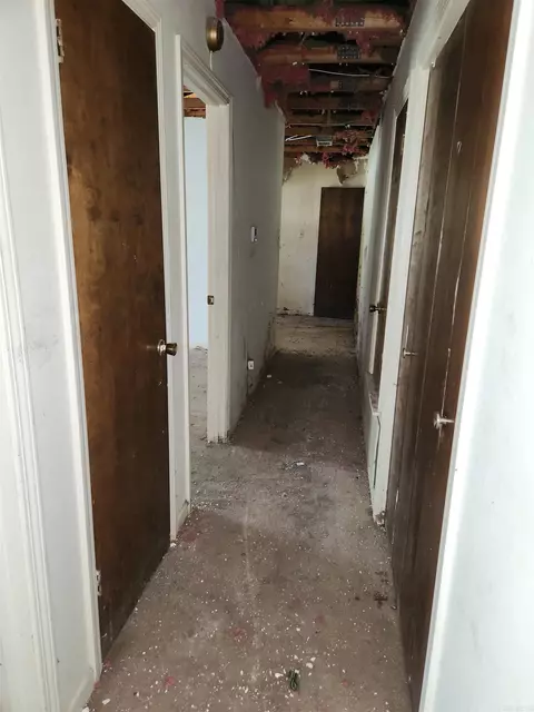 Entry Way - 9 La Salle Cv, Pine Bluff, AR 71603 photo 5 of 7