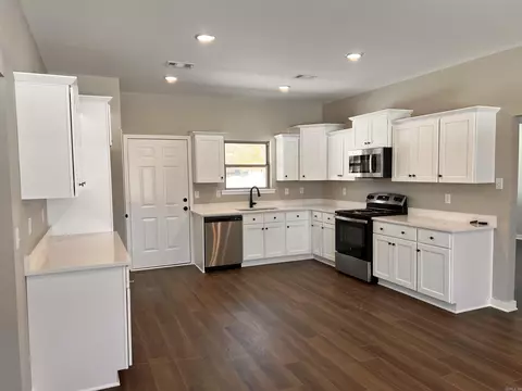 924 S Fir St, Beebe, AR 72012 photo 3