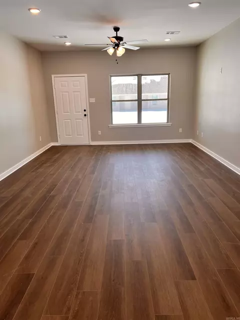 924 S Fir St, Beebe, AR 72012 photo 5