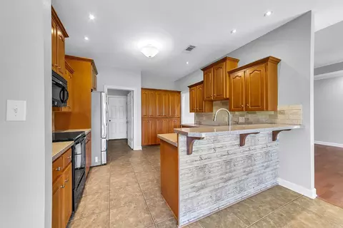 Kitchen - 691 Hwy 321, Beebe, AR 72012 photo 1 of 10