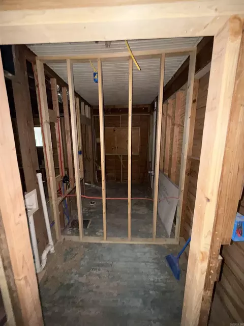 Bath - 3000 S Poplar St, Pine Bluff, AR 71603 photo 1 of 3