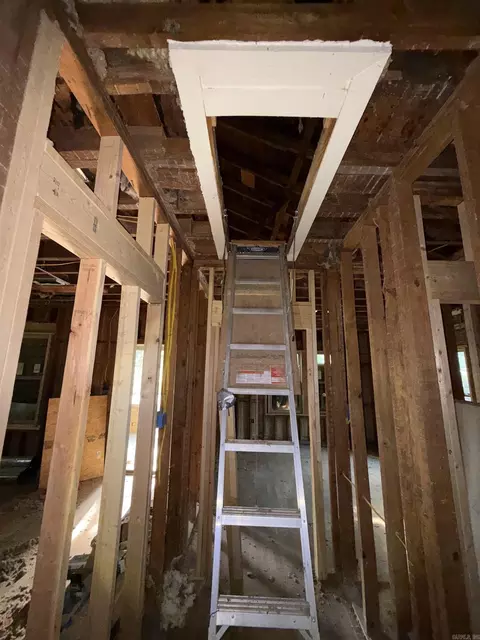 Entry Way - 3000 S Poplar St, Pine Bluff, AR 71603 photo 3 of 4
