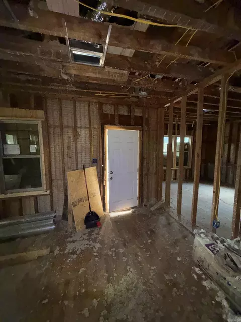 Entry Way - 3000 S Poplar St, Pine Bluff, AR 71603 photo 2 of 4