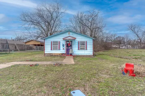 525 S 20th St, West Memphis, AR 72301