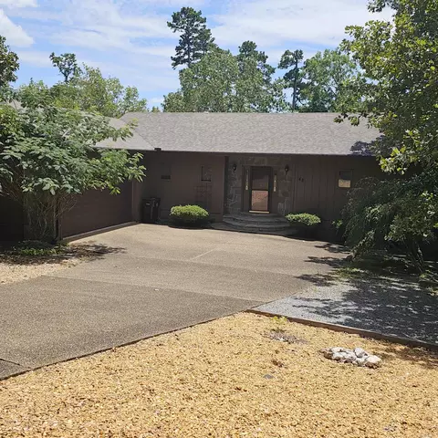 48 Jubileo Way, Hot Springs Village, AR 71909