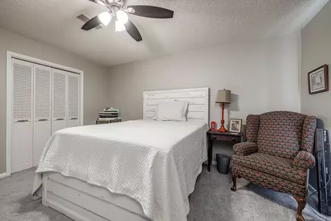 Bedroom - 3701 Privatewood Rd, Pine Bluff, AR 71603 photo 4 of 6