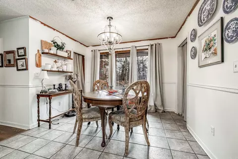 Dining - 3701 Privatewood Rd, Pine Bluff, AR 71603 photo 2 of 2
