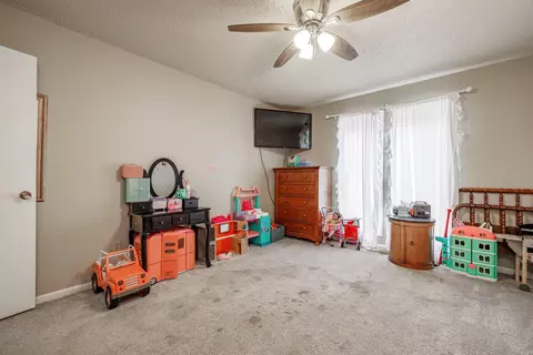 Bedroom - 3701 Privatewood Rd, Pine Bluff, AR 71603 photo 2 of 6