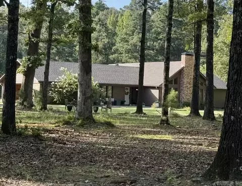 Exterior - 3701 Privatewood Rd, Pine Bluff, AR 71603 photo 4 of 6