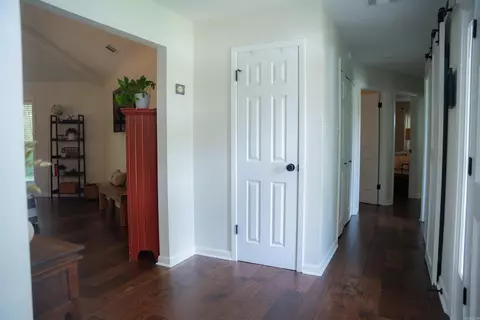 Entry Way - 1 Summitt Cir, Searcy, AR 72143 photo 3 of 3
