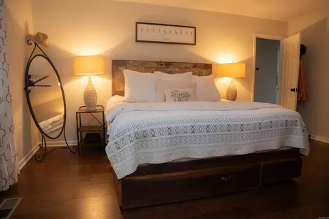 Bedroom - 1 Summitt Cir, Searcy, AR 72143 photo 2 of 5