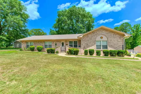 Exterior - 7014 Red Oak Dr, Benton, AR 72019 photo 2 of 18