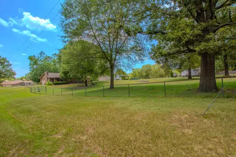 Exterior - 7014 Red Oak Dr, Benton, AR 72019 photo 16 of 18
