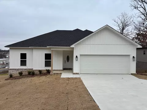1950 Shadow Falls Dr, Conway, AR 72032 photo 1