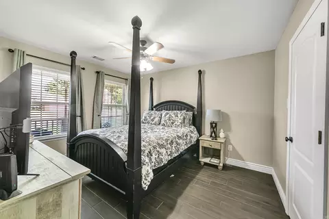 Bedroom - 33 Oak Brook Dr, Cabot, AR 72023 photo 4 of 5