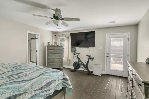 Bedroom - 33 Oak Brook Dr, Cabot, AR 72023 photo 1 of 5