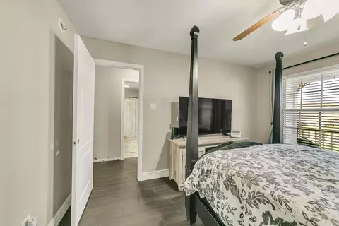 Bedroom - 33 Oak Brook Dr, Cabot, AR 72023 photo 5 of 5