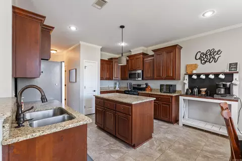 Kitchen - 2426 Bluestone Dr, Cabot, AR 72023 photo 2 of 3
