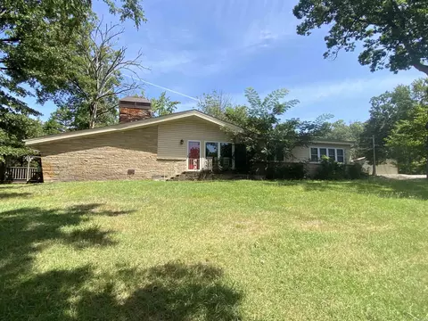 9 White Oak Cir, Mount Ida, AR 71957