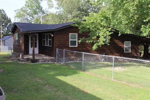 104 Grand Central Dr, Marshall, AR 72650
