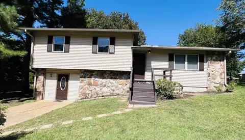 210 Pilot Hill Rd, Salem, AR 72576