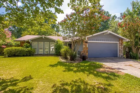 Exterior - 2102 West St, Conway, AR 72032 photo 1 of 8