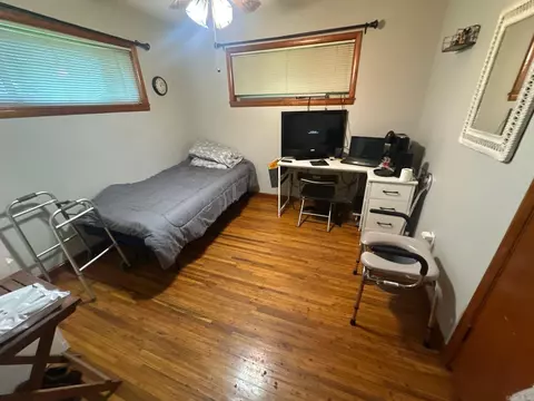 Bedroom - 1104 W Center St, Beebe, AR 72012 photo 4 of 5