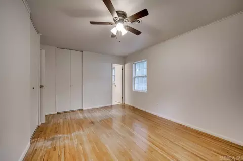 Bedroom - 1908 W Lakeview, Benton, AR 72015 photo 2 of 8