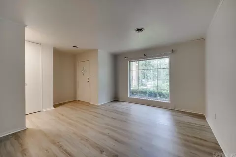 Living - 1908 W Lakeview, Benton, AR 72015 photo 1 of 2
