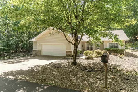 31 Barcelona Ln, Hot Springs Village, AR 71909