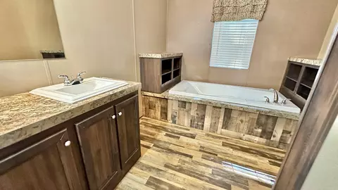 211 Perla Rd, Malvern, AR 72104 photo 9