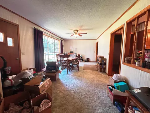 Dining - 152 E Turkey Pen Rd, Highland, AR 72542 photo 2 of 2