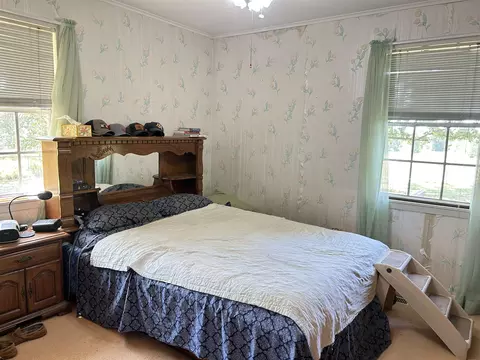 Bedroom - 152 E Turkey Pen Rd, Highland, AR 72542 photo 1 of 2