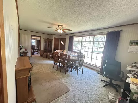 Dining - 152 E Turkey Pen Rd, Highland, AR 72542 photo 1 of 2