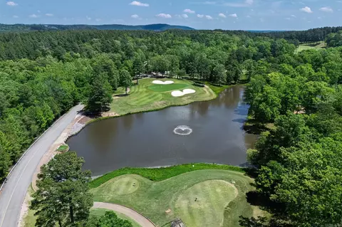 34 Loyola Dr, Hot Springs Village, AR 71909
