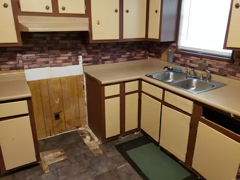1718 S Marsh, Pine Bluff, AR 71603 photo 3