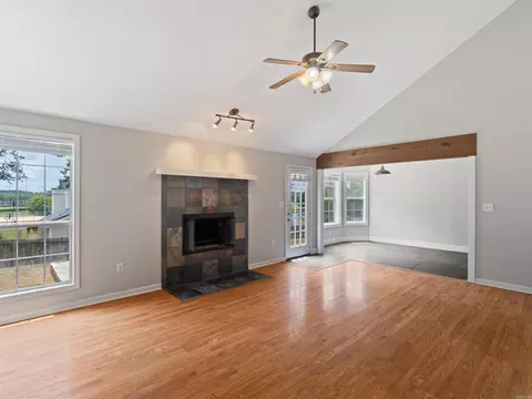 Living - 2016 U St, Benton, AR 72015 photo 2 of 3