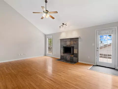 Living - 2016 U St, Benton, AR 72015 photo 1 of 3