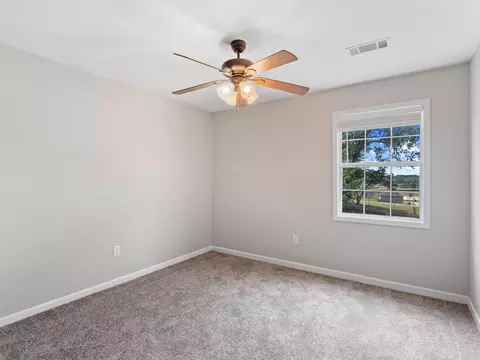 Bedroom - 2016 U St, Benton, AR 72015 photo 5 of 6
