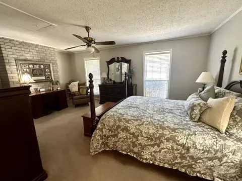 Bedroom - 6807 Wilhelmina Cv, Pine Bluff, AR 71603 photo 2 of 4