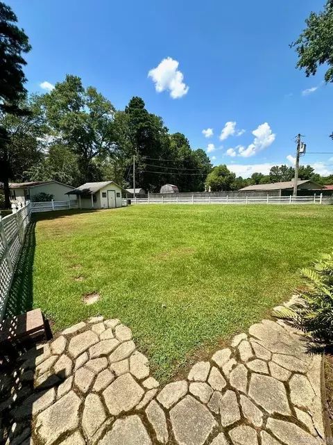 Exterior - 6807 Wilhelmina Cv, Pine Bluff, AR 71603 photo 4 of 11