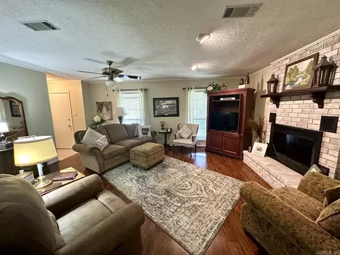 Living - 6807 Wilhelmina Cv, Pine Bluff, AR 71603 photo 1 of 1